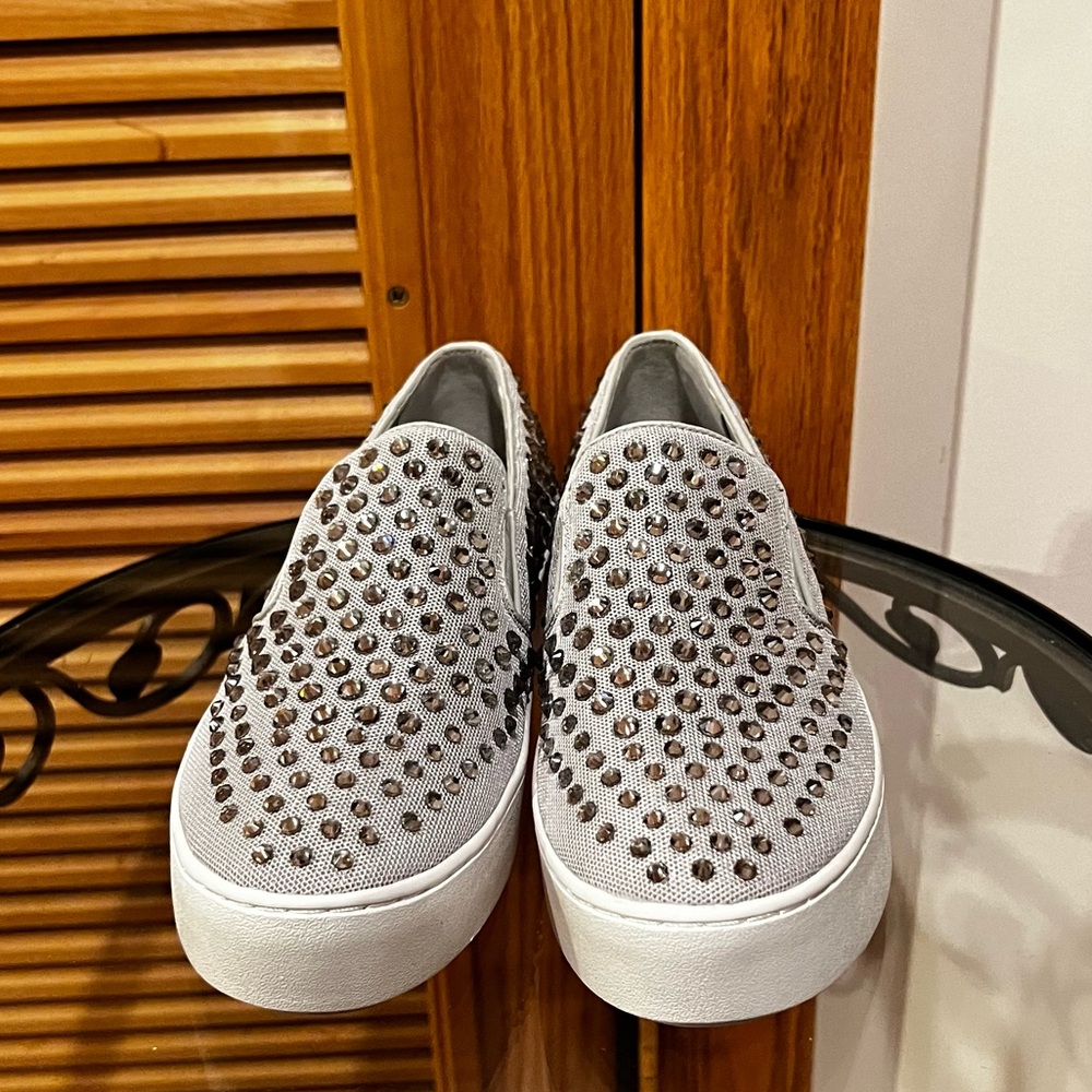 Michael Kors Stunning Silver Sneakers | 7.5 NOWT 🪩🤩 - Picture 7 of 13